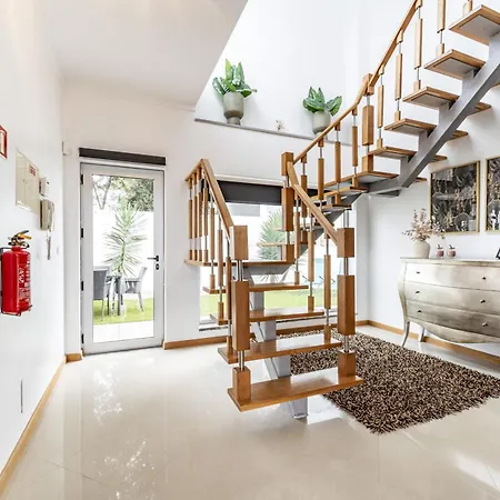 Serra E Mar Refuge In - Family Friendly Near The Arrabida Beachs Sesimbra