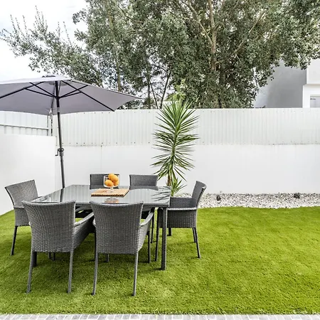 Serra E Mar Refuge In - Family Friendly Near The Arrabida Beachs Semesterbostad *