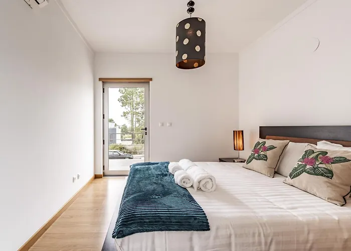 Serra E Mar Refuge In - Family Friendly Near The Arrabida Beachs
