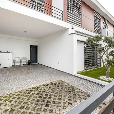Serra E Mar Refuge In - Family Friendly Near The Arrábida Beachs *